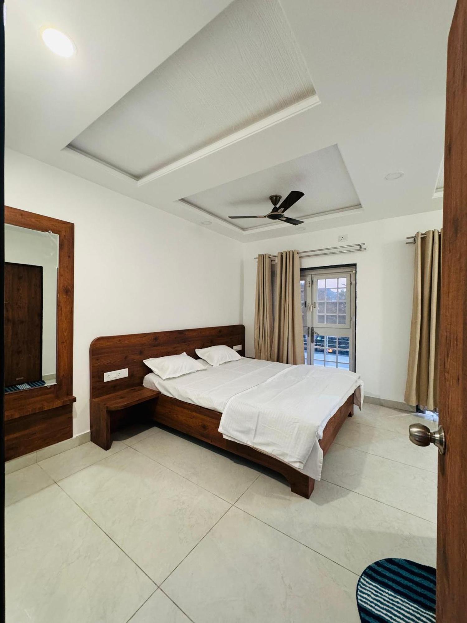 The Gulmohar, Chikhaldara Hotell Exteriör bild