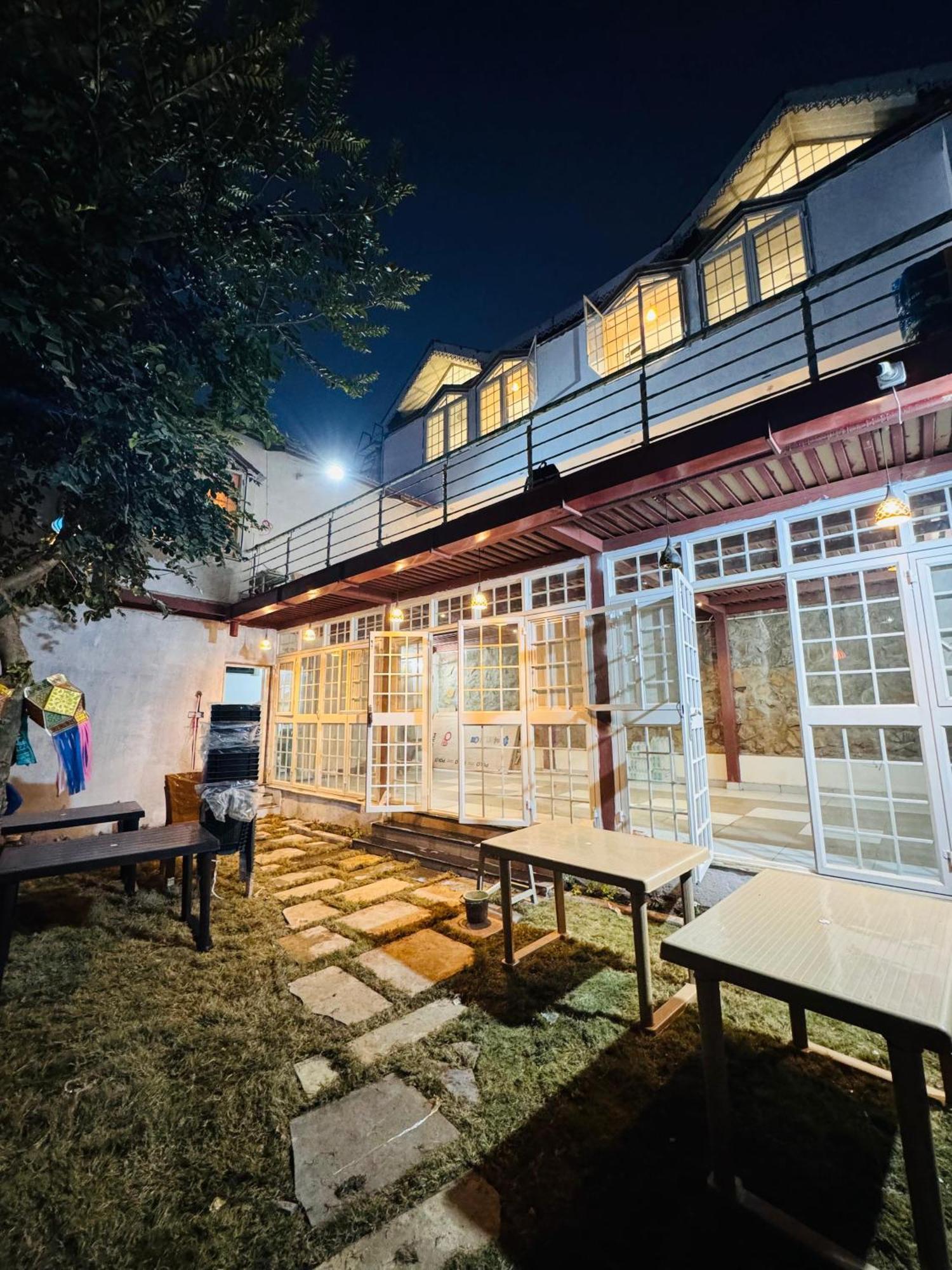 The Gulmohar, Chikhaldara Hotell Exteriör bild
