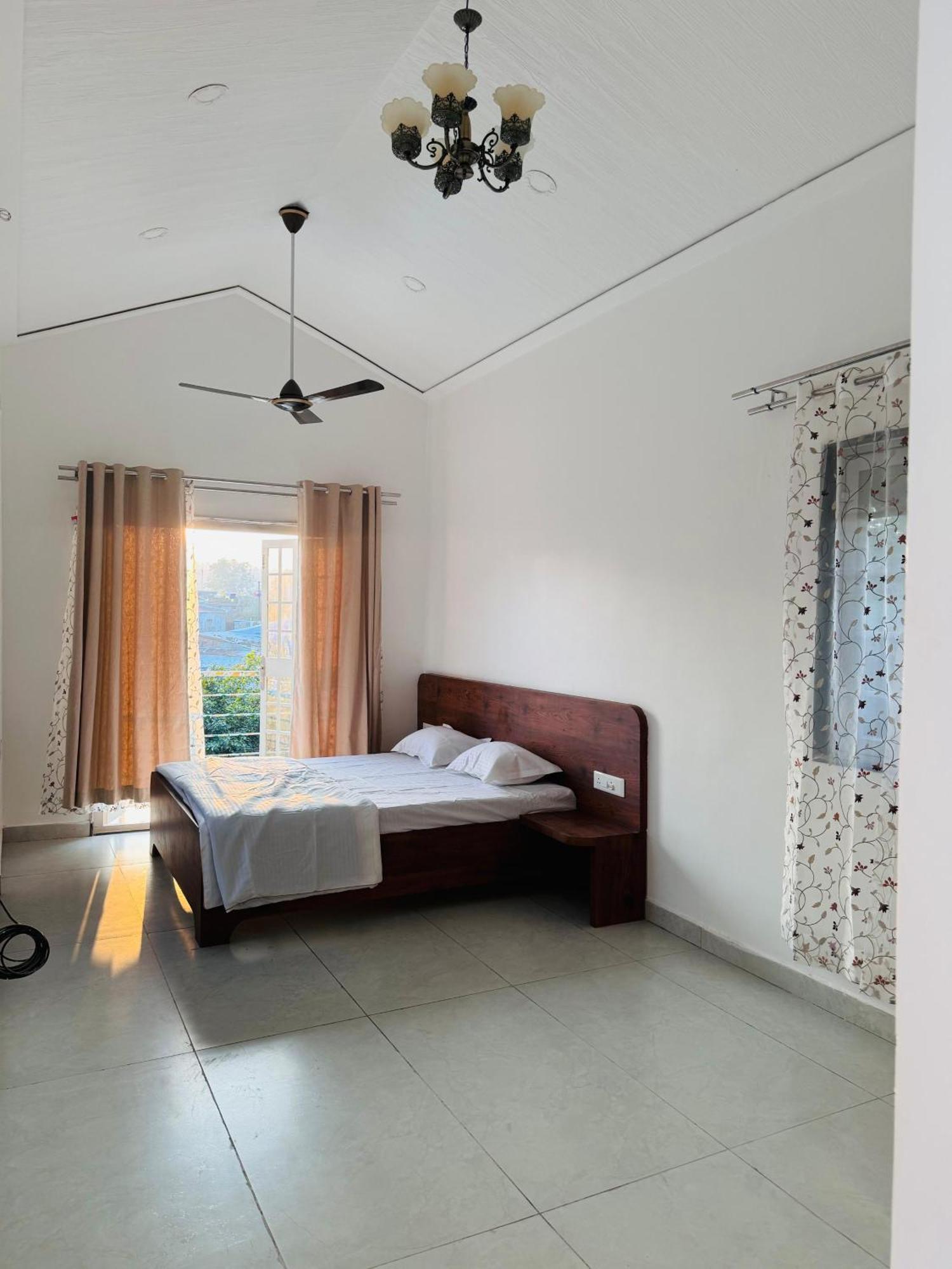 The Gulmohar, Chikhaldara Hotell Exteriör bild